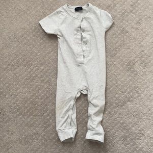 LB spring romper 9-12m